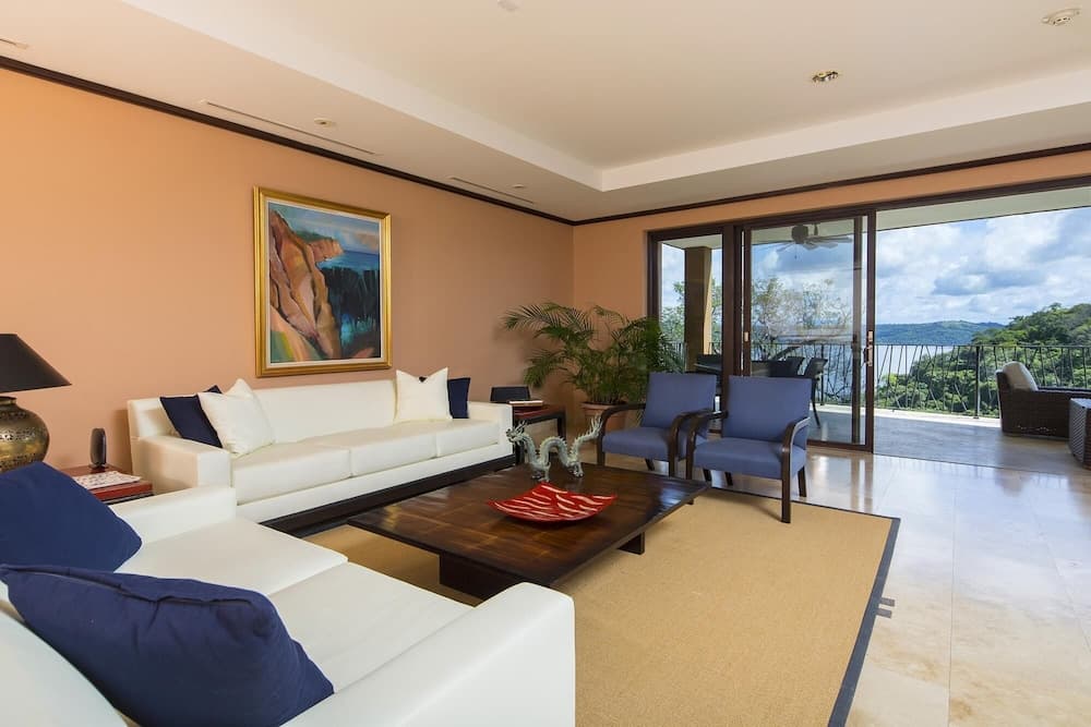 Vista Hermosa Ocean Views