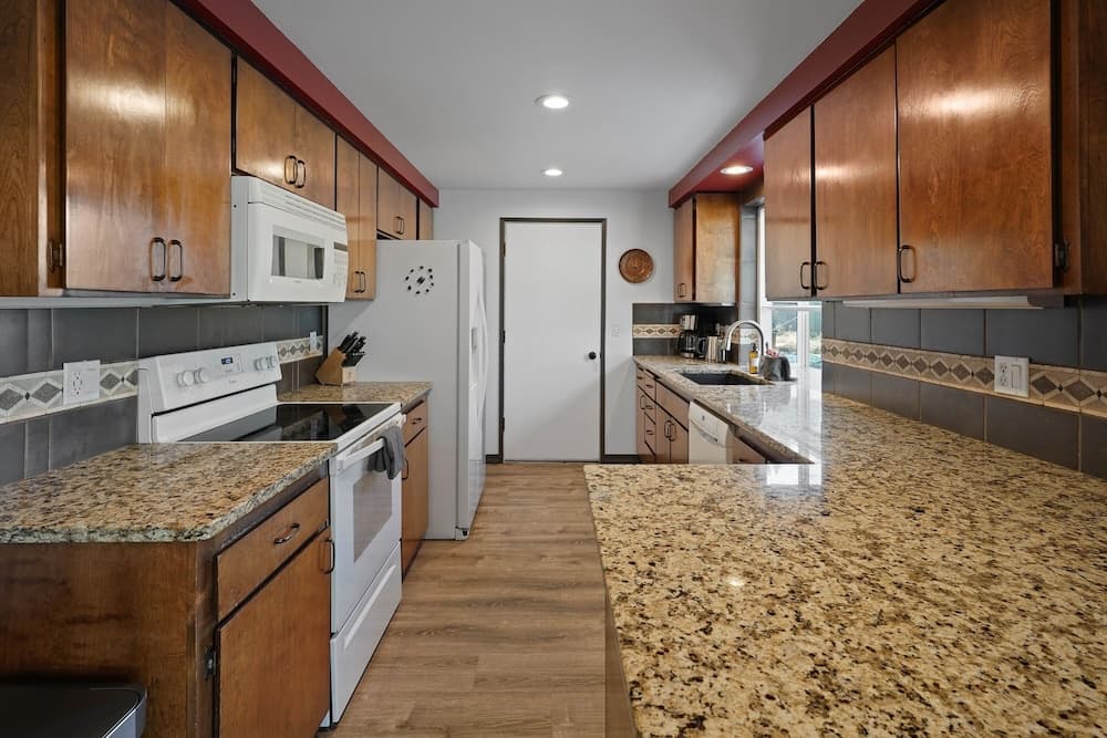 Eastside Acres 3 Bedroom Home by Redawning