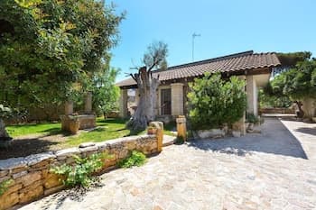 3025 Villa Verdeoasi by Barbarhouse