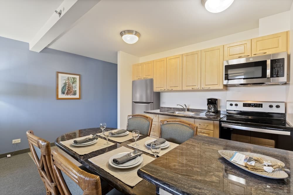 Spectacular Ocean & Diamond Head View 2 Bedroom Condo w/ Free Parking! by Koko Resort Vacation Rentals