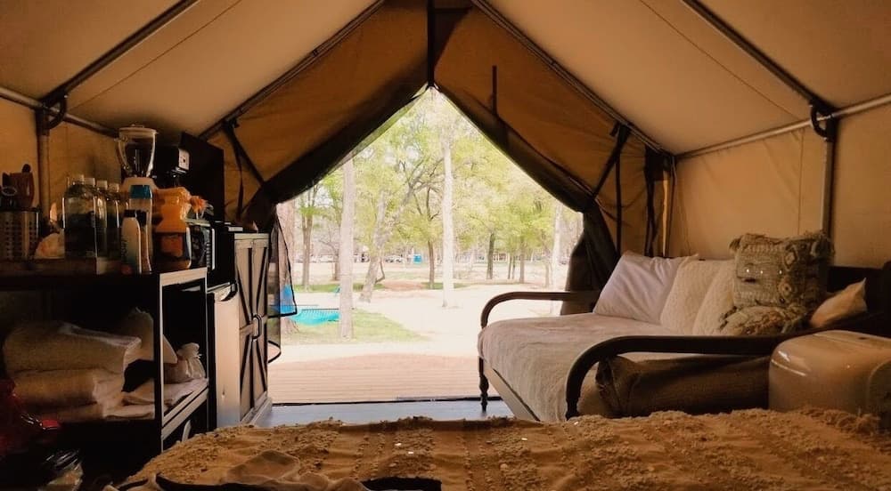 10 Blue River Camp - Glamping Cabin
