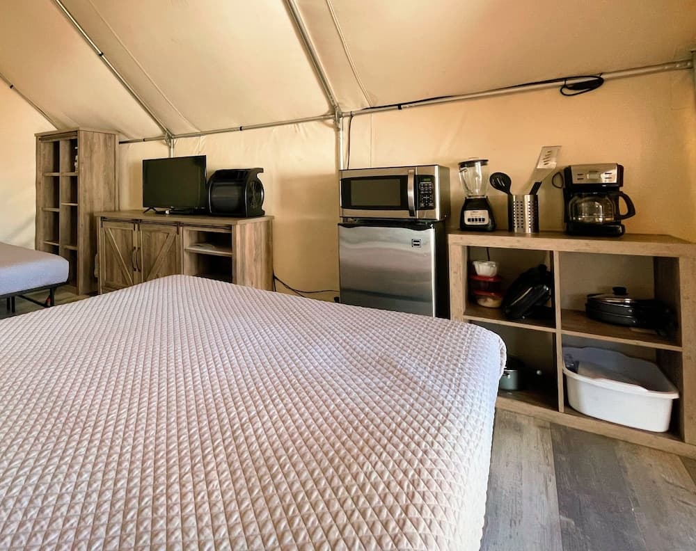 Son's Rio Cibolo - Glamping Cabin C