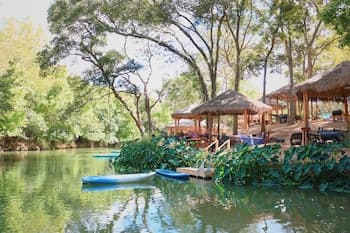 Son's Rio Cibolo - Glamping Cabin K