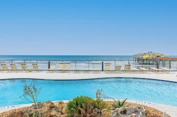 Tropical Suites at Sunglow Resort