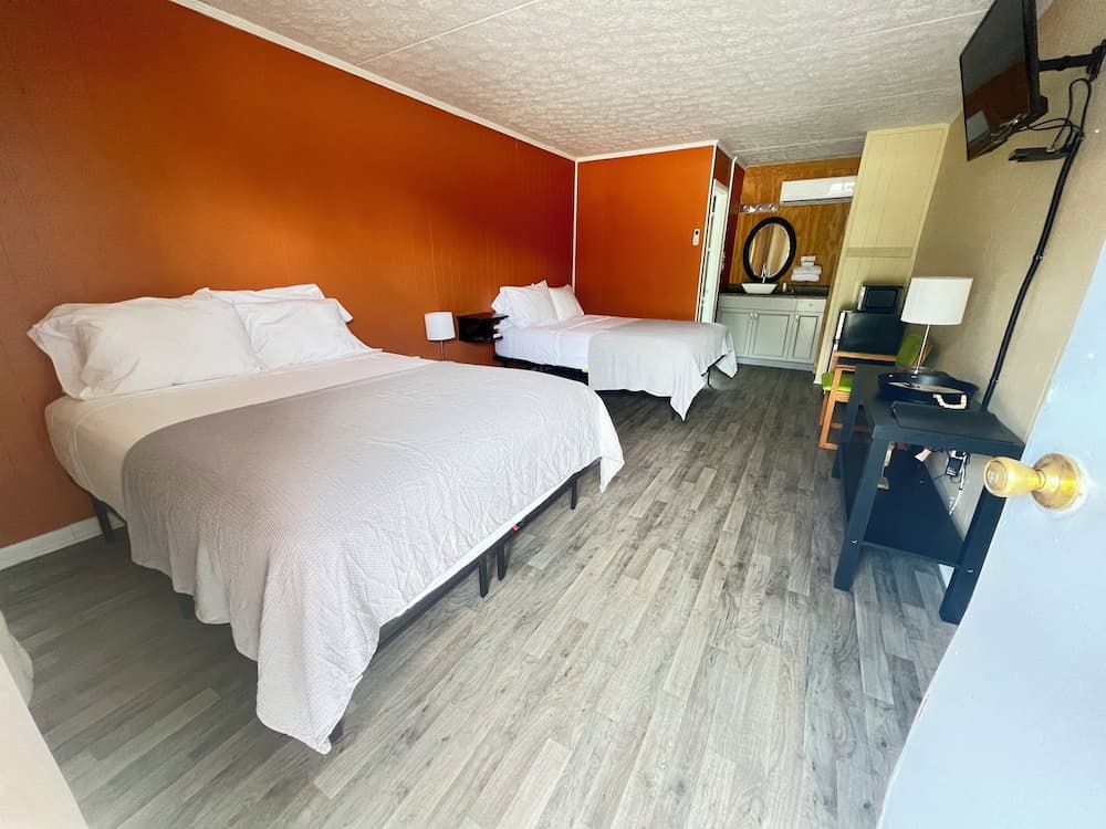 Falls of Rough Motel