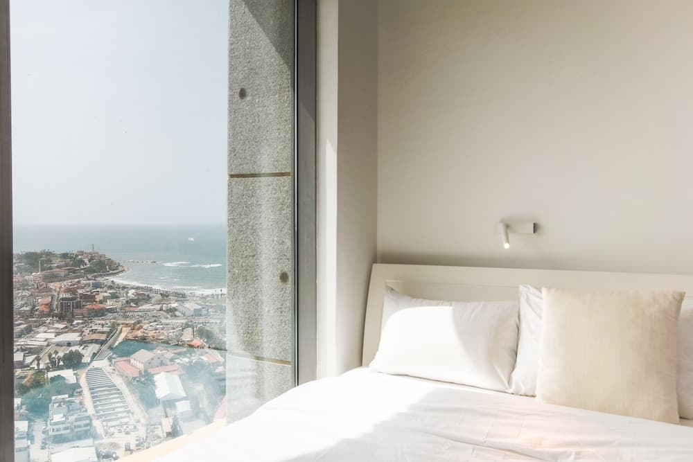 Luxury Condo & Spectacular View by FeelHome