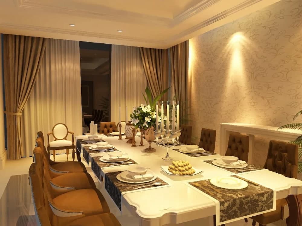 Immaculate 3-bed House in Lahore Near Airport