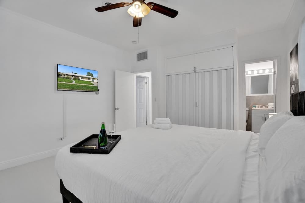 La Serre Miami Home & Private Pool Near Aventura Mall