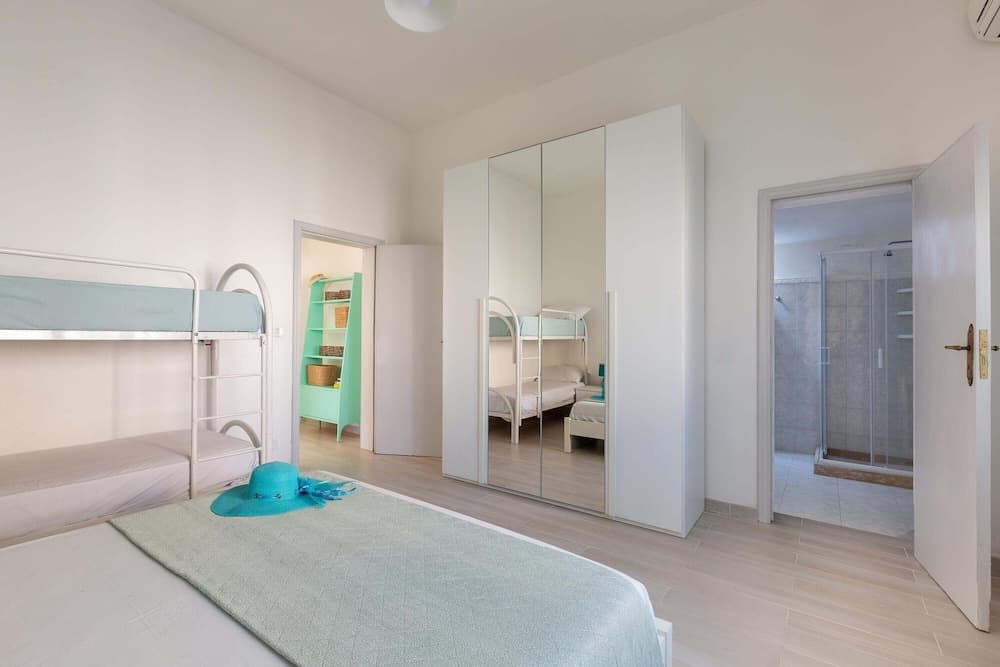 2725 Villa Beatrice by Barbarhouse