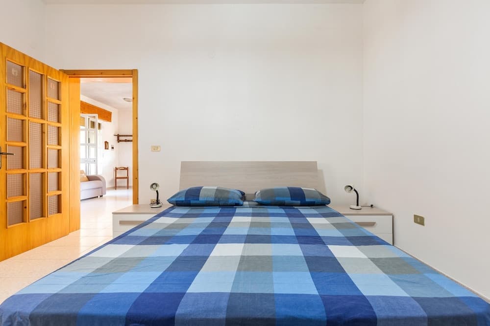 2671 Villetta Holly by Barbarhouse