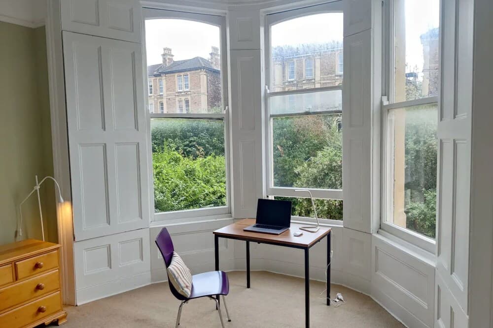 Serene 2 Bedroom Apartment in Clifton