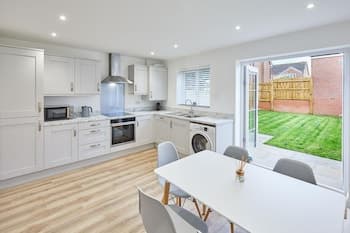 Host Stay Cherry Blossom Corner