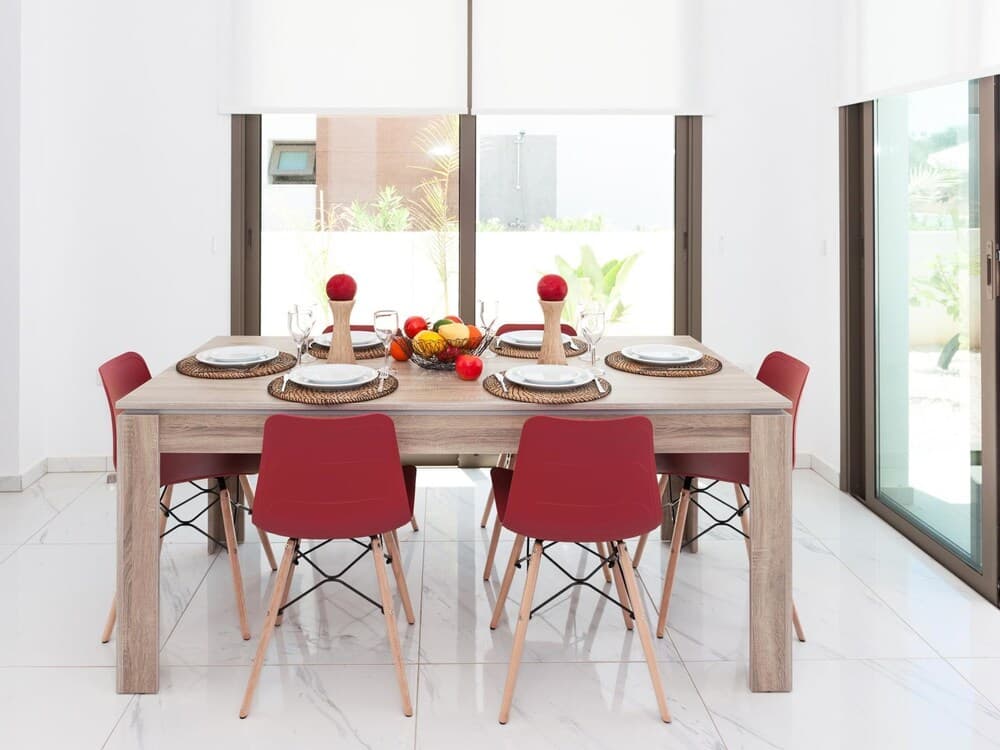 Dina Paralimni in Paralimni