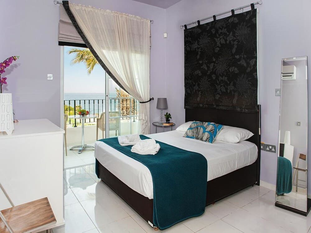 Oceania Paralimni in Paralimni