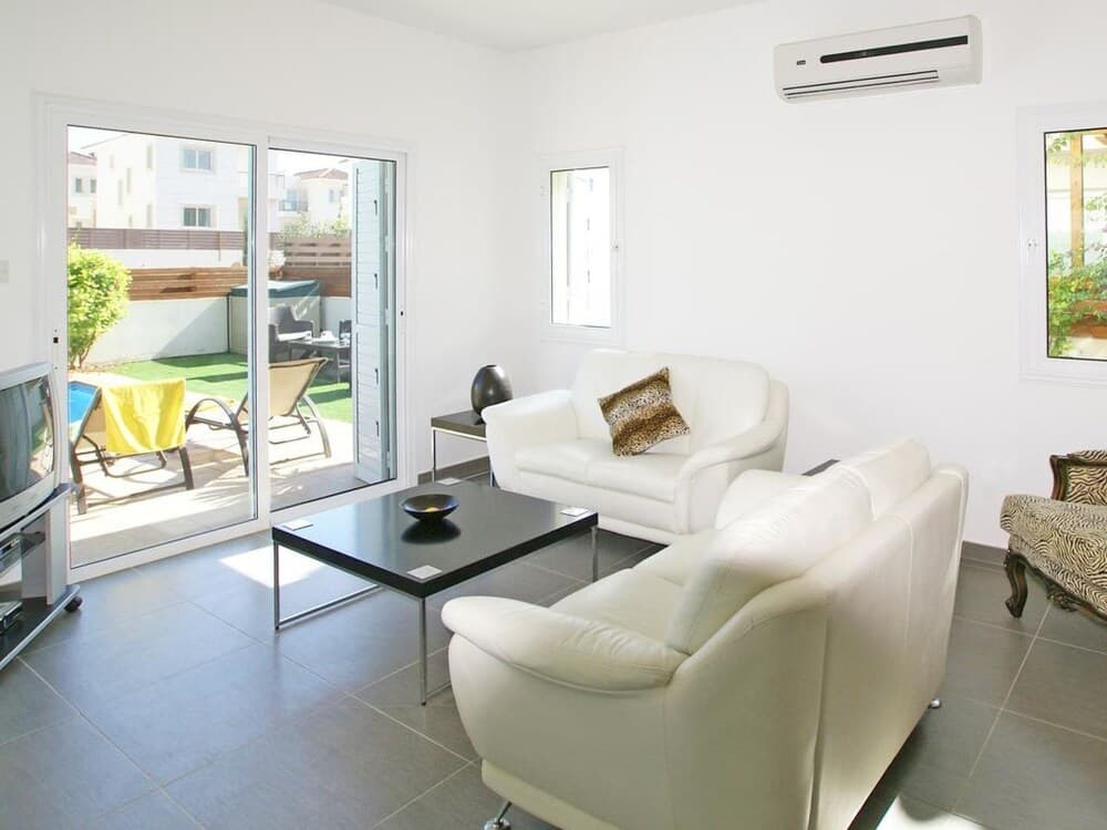 Palm Paralimni in Paralimni