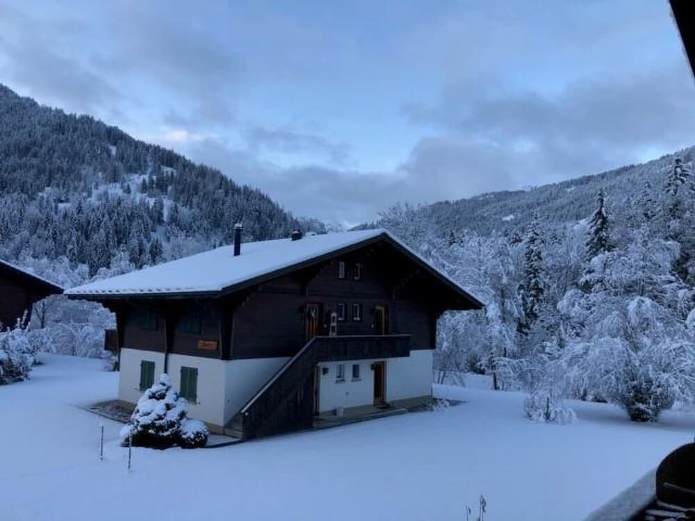 Reseda Lenk in Lenk With 2 Bedrooms and 3 Bathrooms