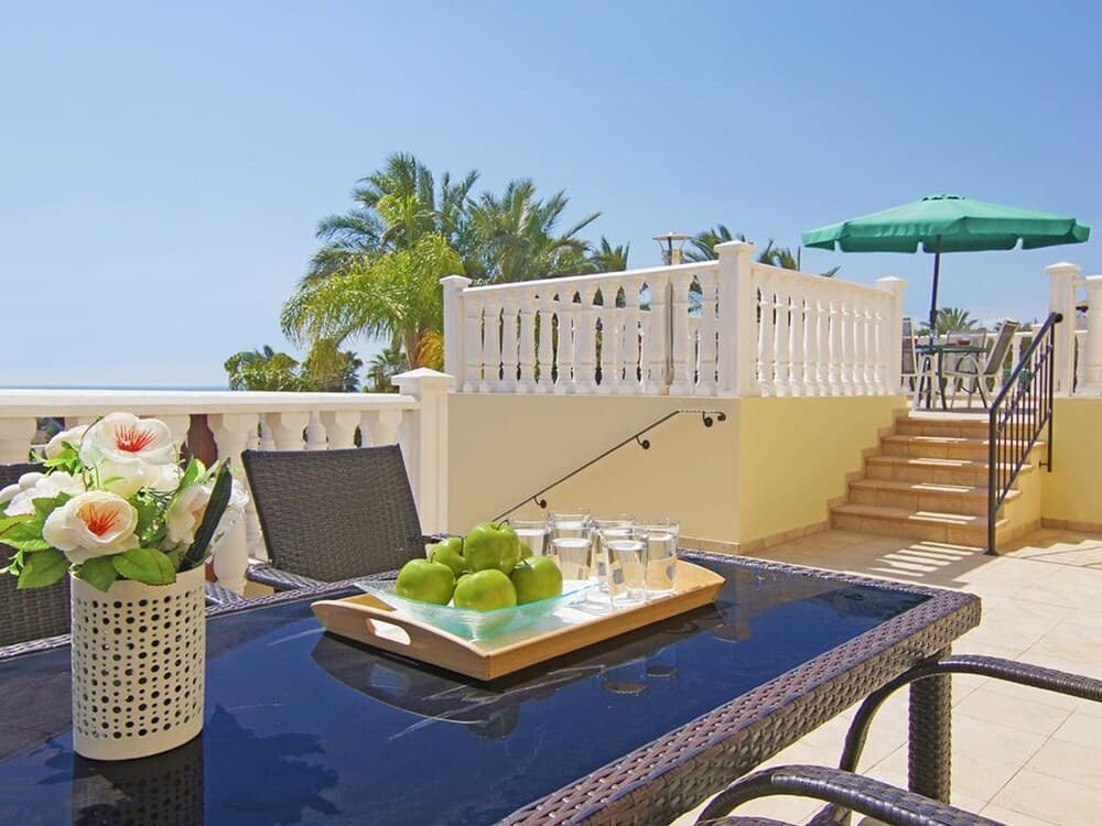 Cleopatra Paralimni in Paralimni