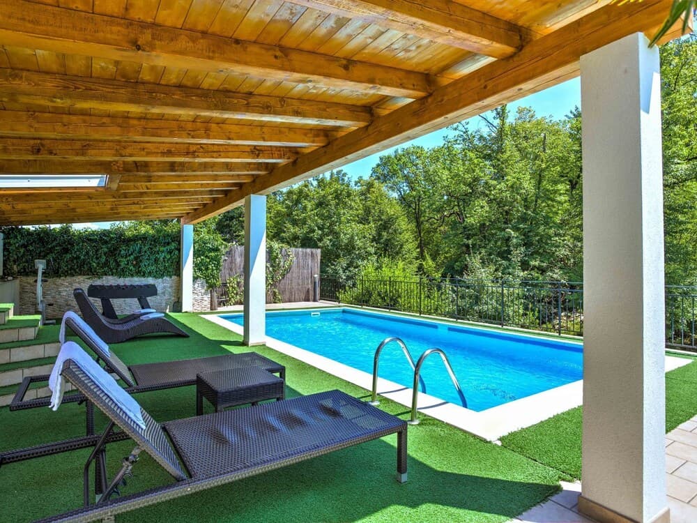 Lorena Pobri in Pobri