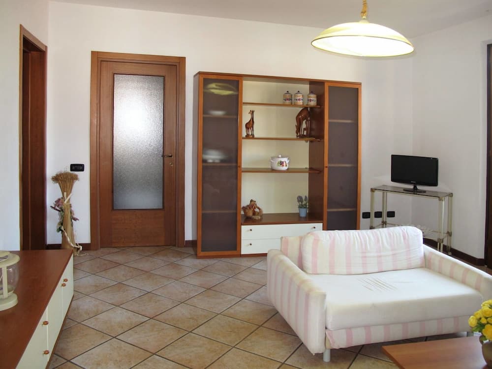 Ilaria 2 Massa in Massa