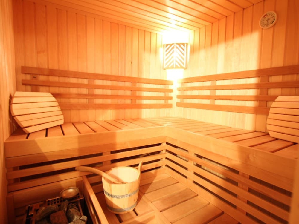 Lena 37 K Nigsleiten