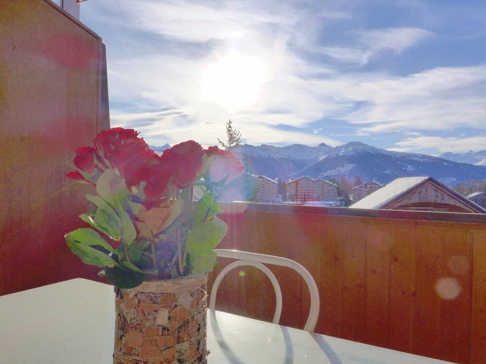 Eperon Lens in Lens With 1 Bedrooms and 1 5 Bathrooms