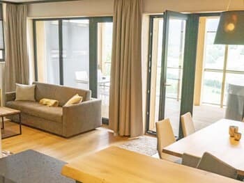 Planai mit SP Haus in Haus