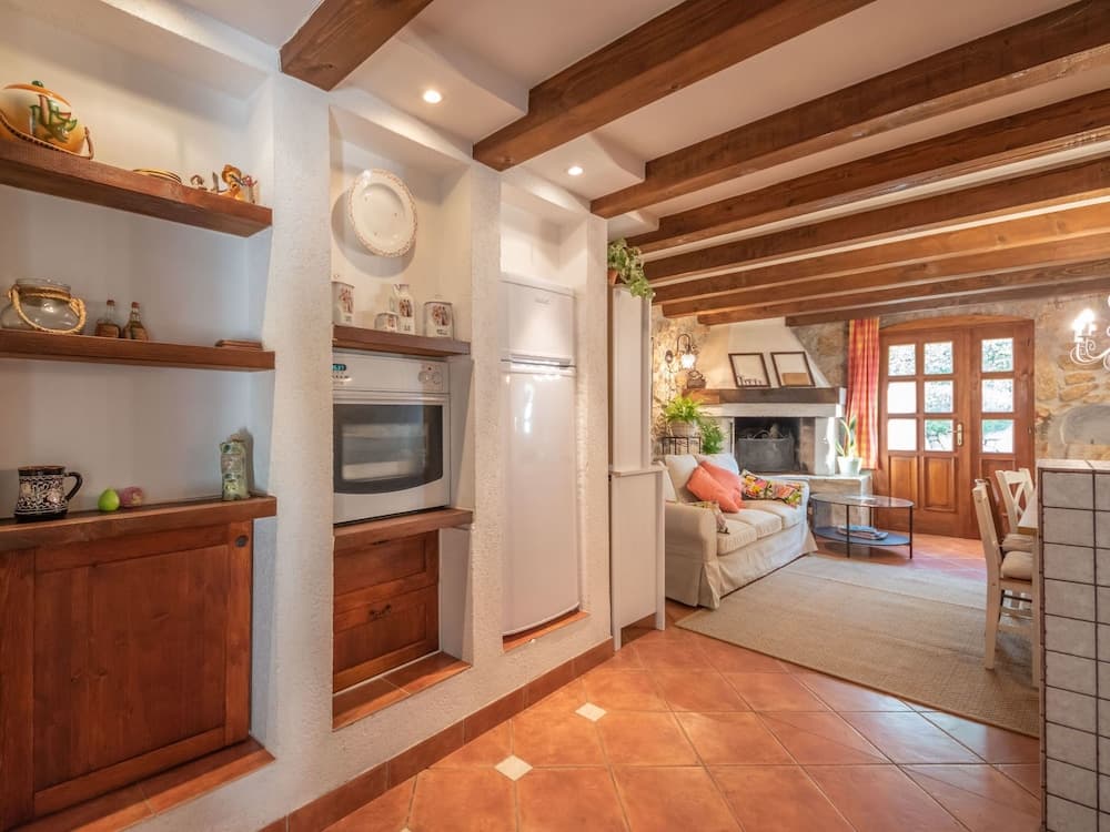 Luna Zagore in Zagore