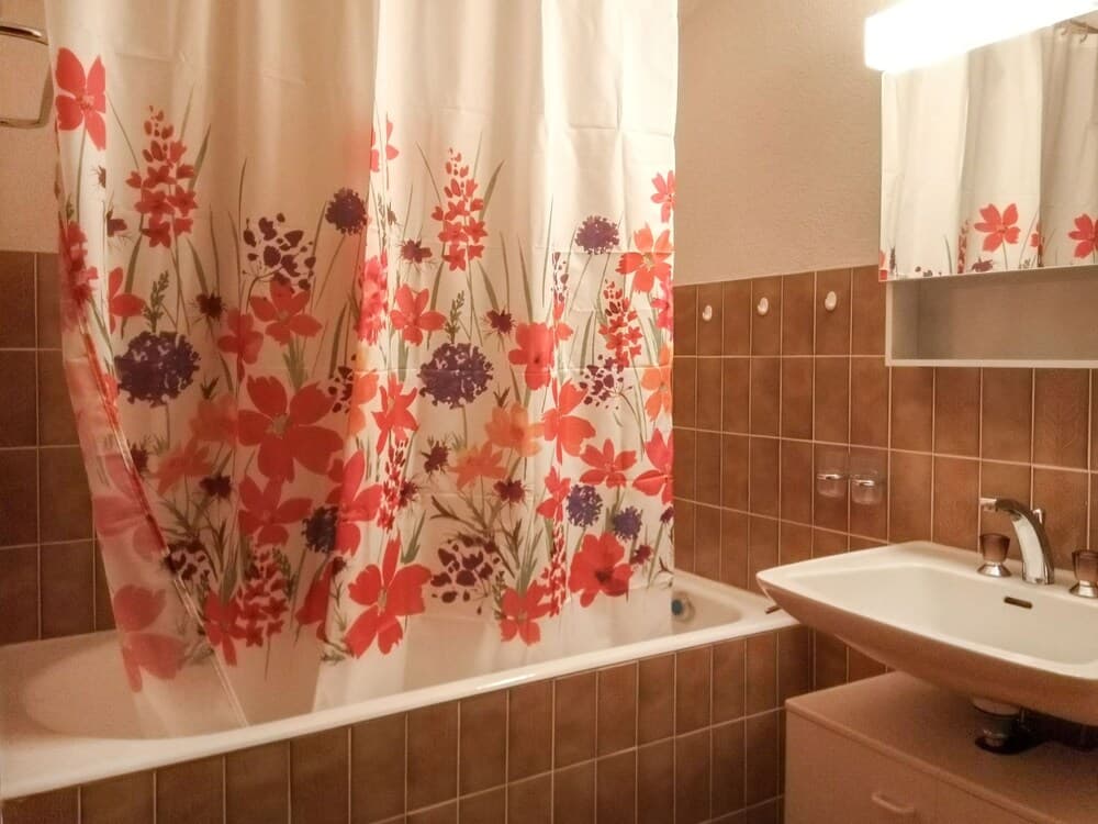 Domino A 55 Leytron in Leytron