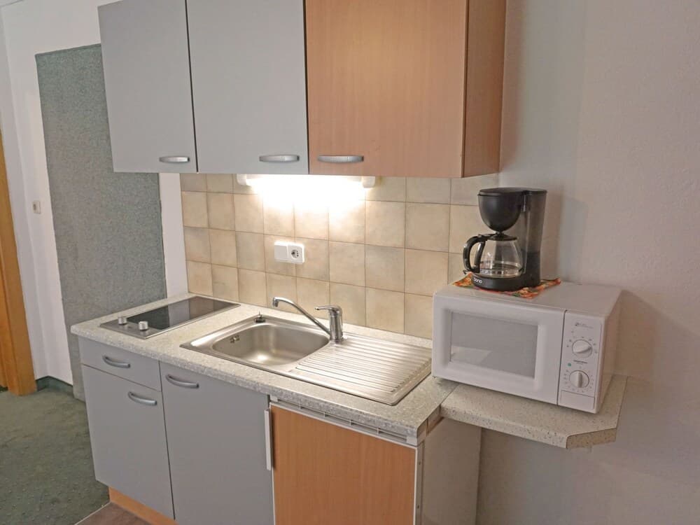 Falkner L Ngenfeld in L Ngenfeld