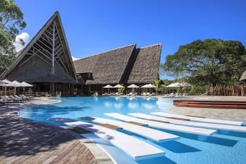 Sheraton New Caledonia Deva Spa & Golf Resort