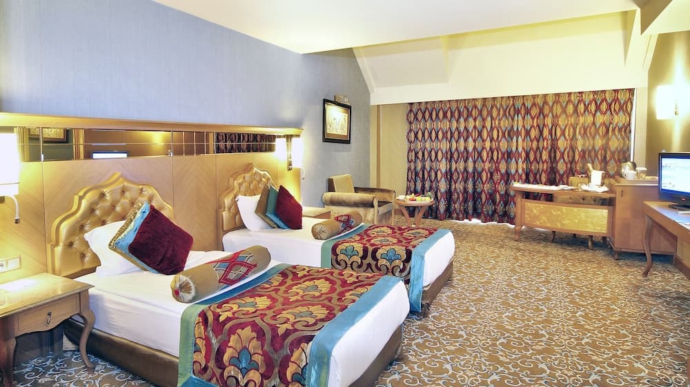 Royal Holiday Palace