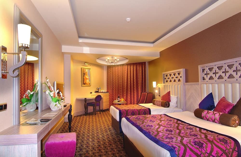 Royal Alhambra Palace – All Inclusive