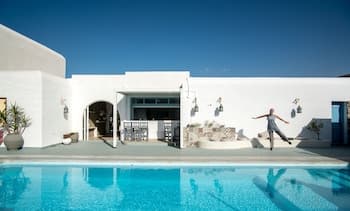 Mouras Resort - Luxury Maisonette Villas