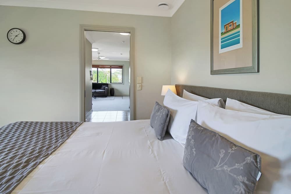 Whangaparaoa Lodge Motel