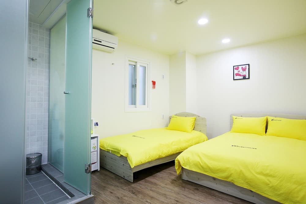 24 Guesthouse Myeongdong Avenue