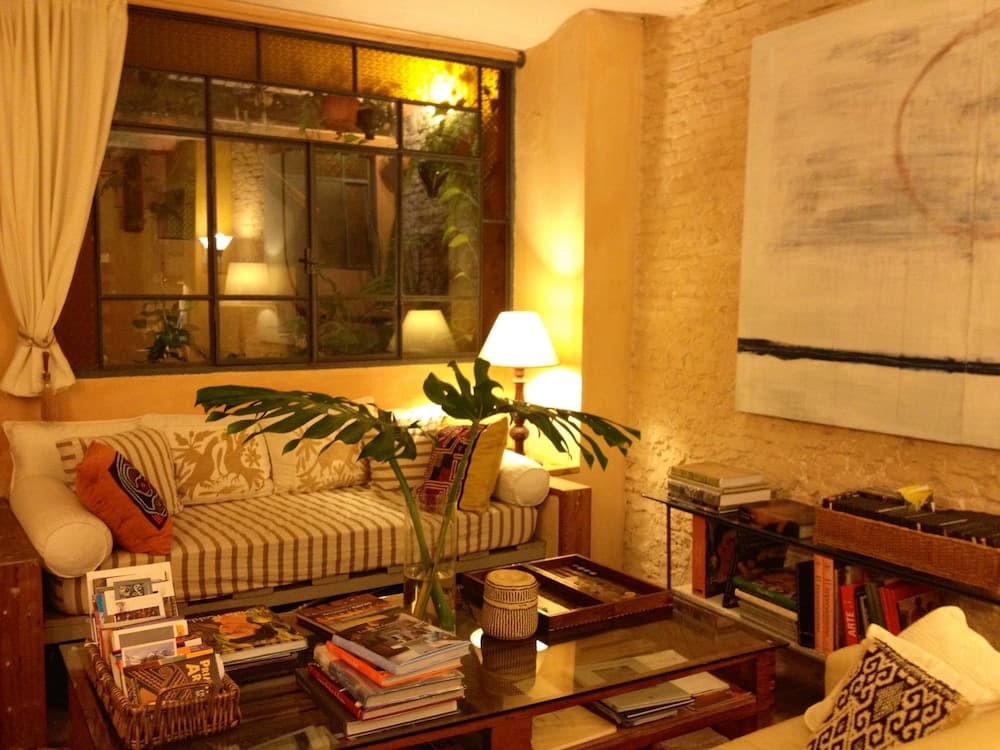 Colonia Suite Apartments