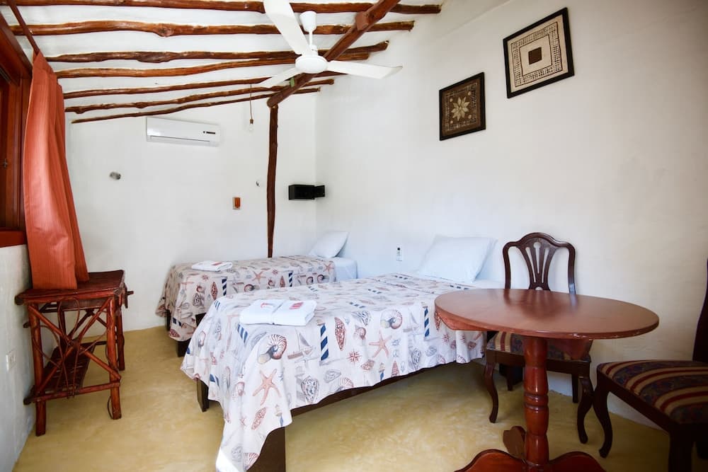 Golden Paradise Hostel