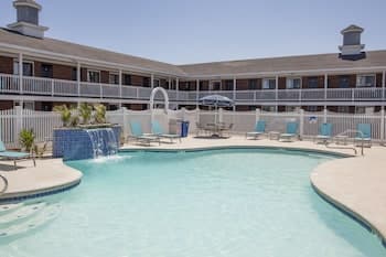 Sands by the Sea Motel