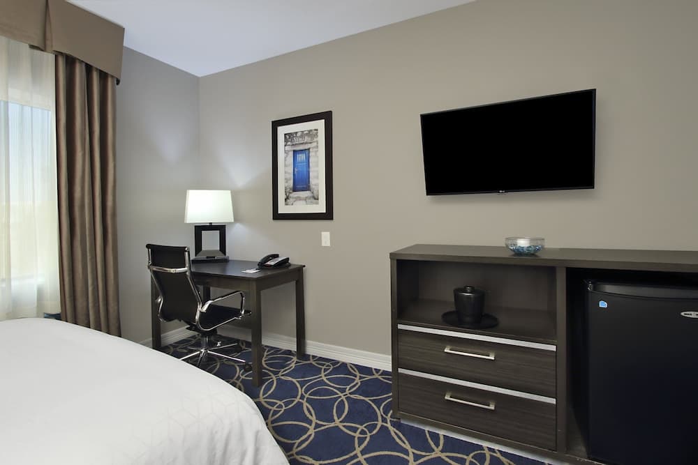 Holiday Inn Express & Suites Houston North - IAH Area by IHG