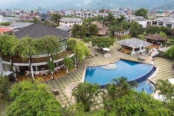 Shangri-La Village Resort