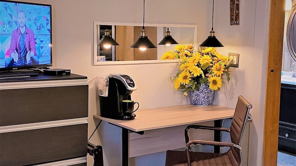 Dickinson Guest House, Guadalajara Expo