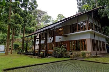 Villa Puncak by Plataran