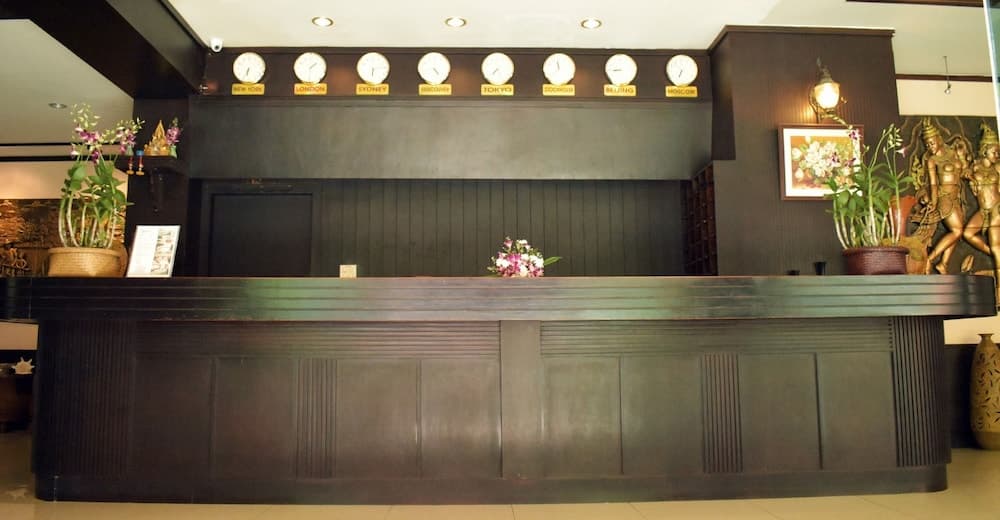 Outdoor Inn Kata Hotel