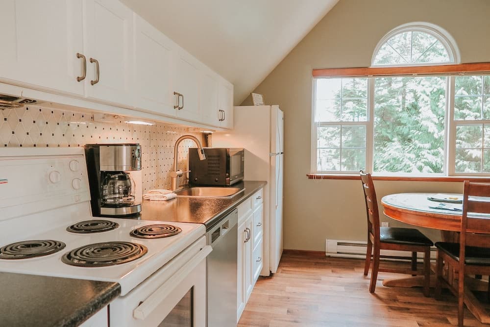 Cobble Wood Guesthouse