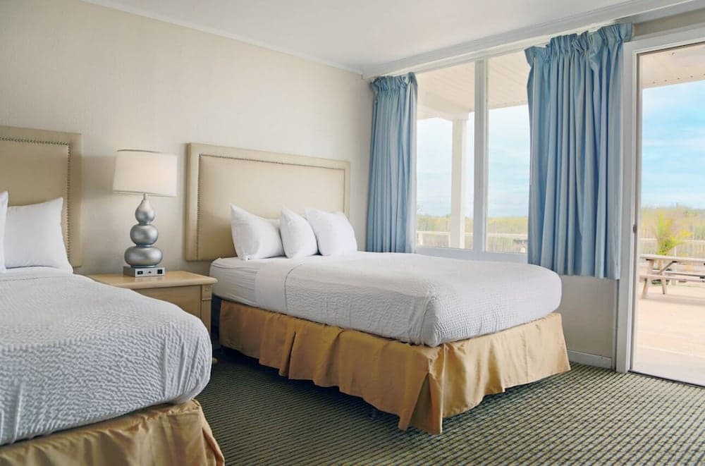 Seabonay Oceanfront Motel