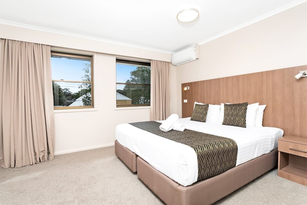 Peninsula Nelson Bay Motel and Serviced Apartments