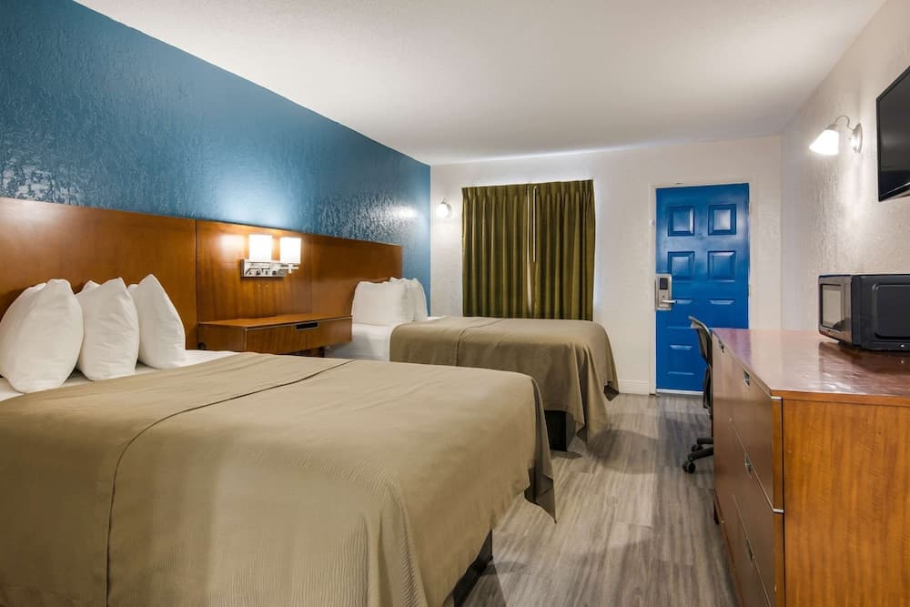 Rodeway Inn Broken Bow - Hochatown