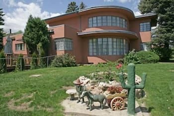 Rainbow Lodge and Inn