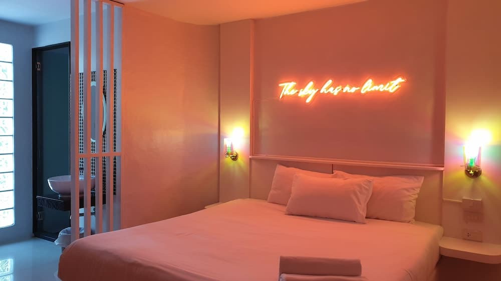 Good Night Cha-am Minitel