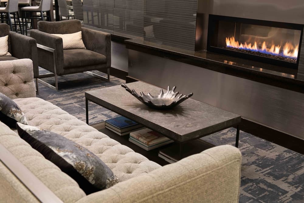 Hampton Inn & Suites Portsmouth Downtown